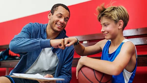 Best Athletic Scholarships for 2026 [With Application Tips] 