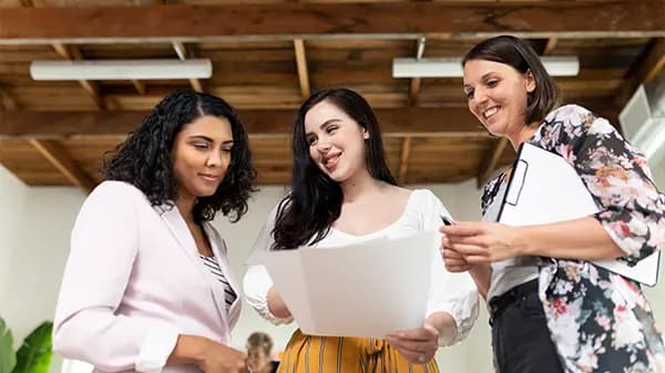 Externship vs Internship: What’s the Difference?