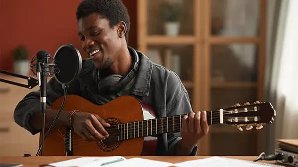 1-on-1 singing lessons to overcome breathiness and build confidence in voice