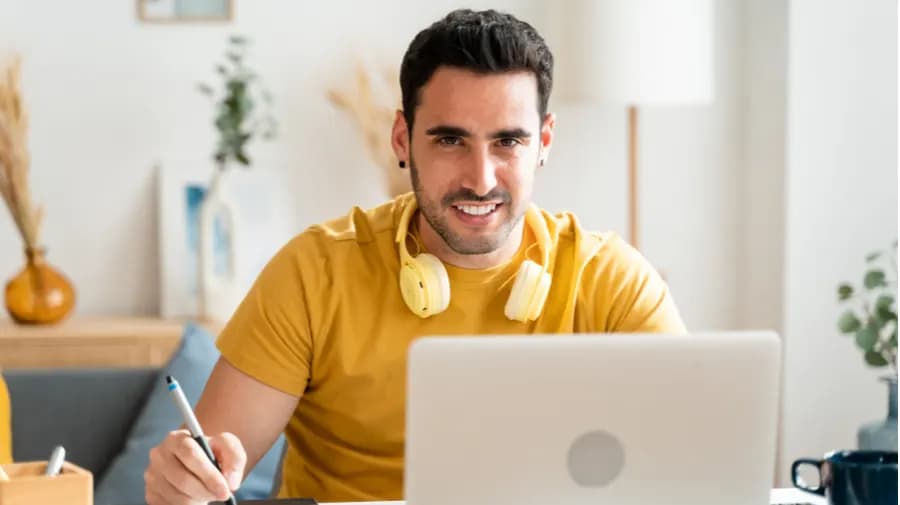 How 1-on-1 Spanish lessons helped Michael from New York master verb conjugations