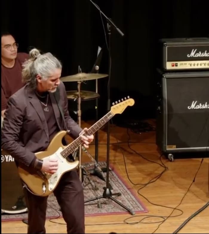 Profile photo of Leandro , Guitar tutor at Wiingy