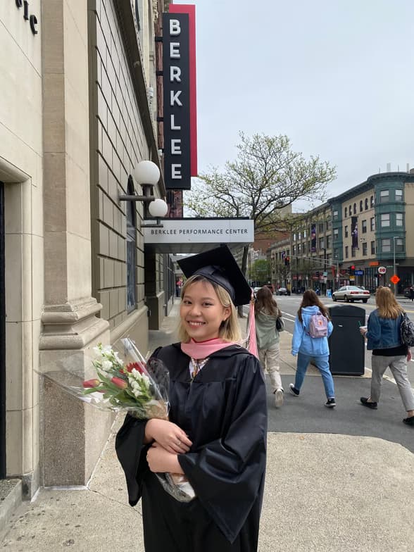 Graduation ceremony photo of Echo 