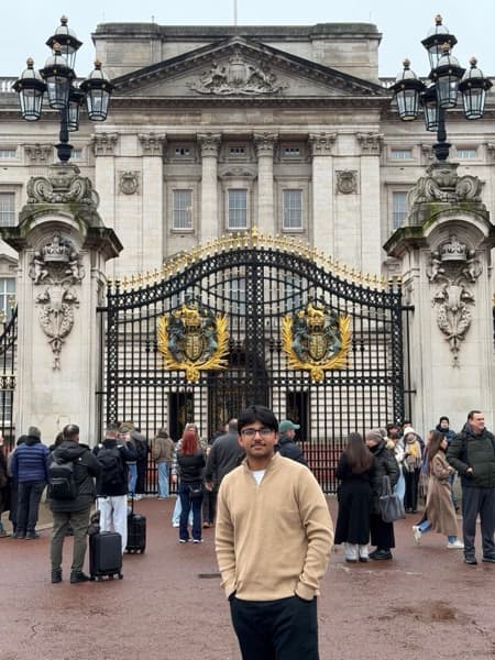 Profile photo of Hasaan, GCSE tutor at Wiingy 