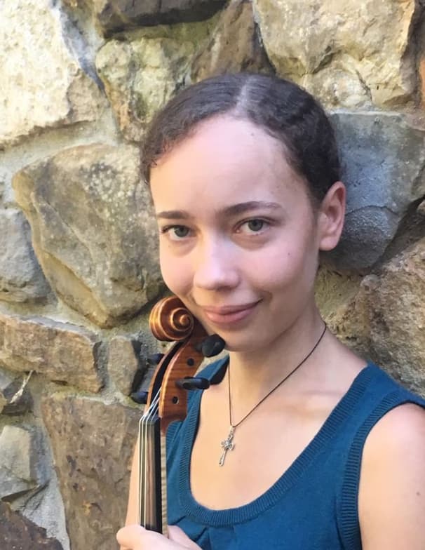 Profile photo of Mary, Violin tutor at Wiingy 