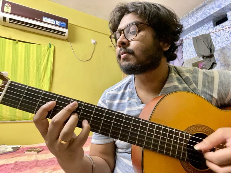 Profile photo of Snehasis, Guitar tutor at Wiingy