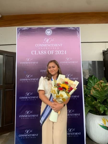 Graduation ceremony photo of Jaschia Andreah 