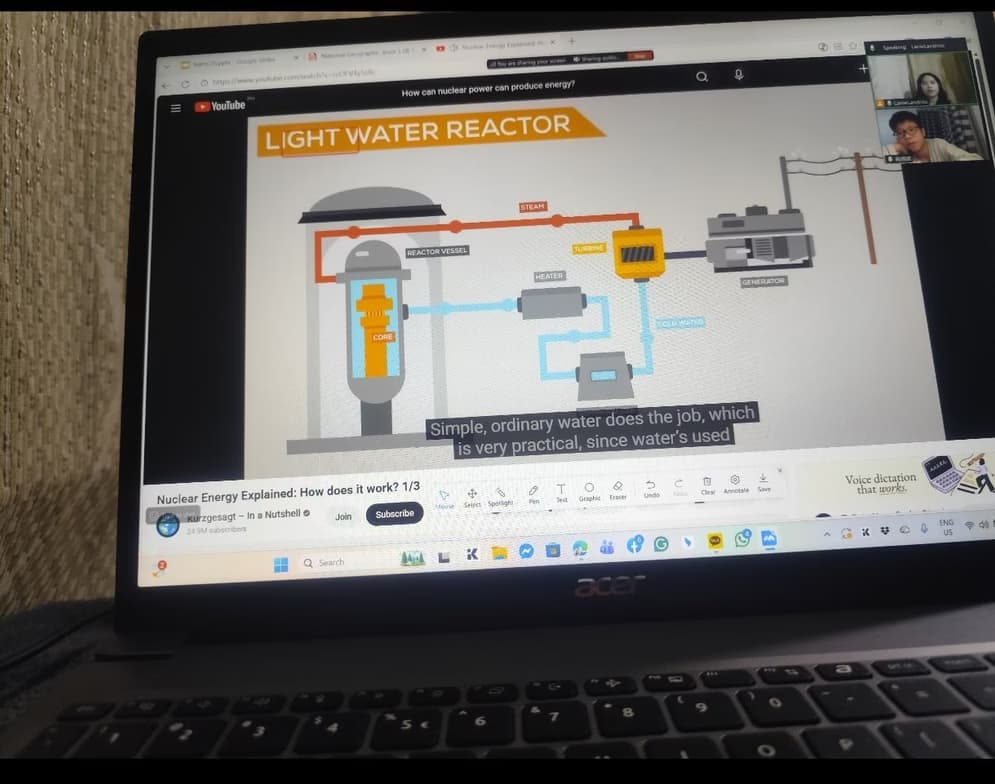 Lanie conducting a lesson 