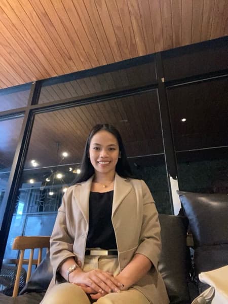 Profile photo of Vanneza, English tutor at Wiingy