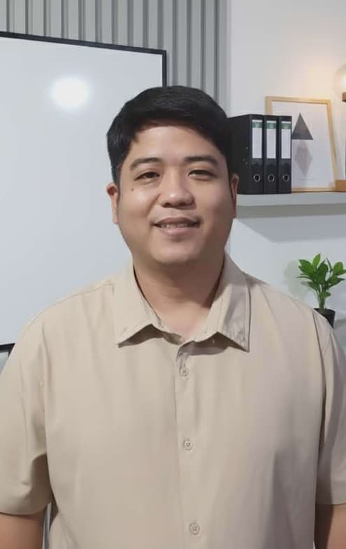 Profile photo of Jimmy, English tutor at Wiingy 