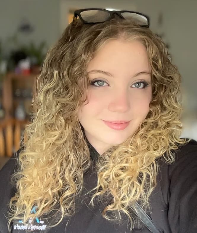 Profile photo of Anna, Singing tutor at Wiingy 