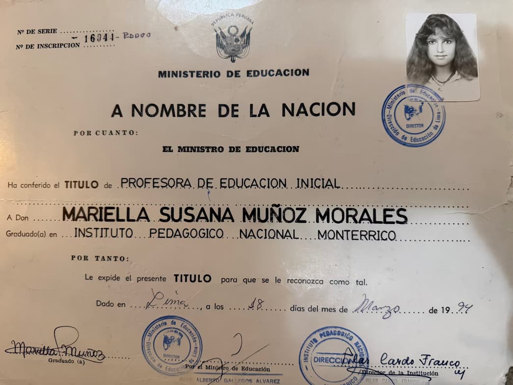 Verified degree or teaching certification of Mariella 