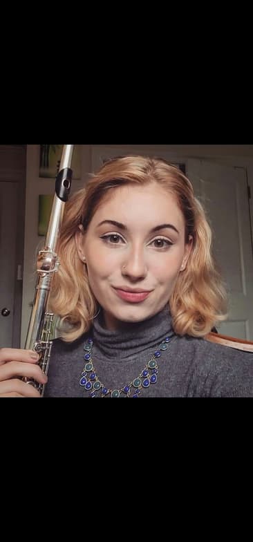 Profile photo of Chloe, Piano tutor at Wiingy 