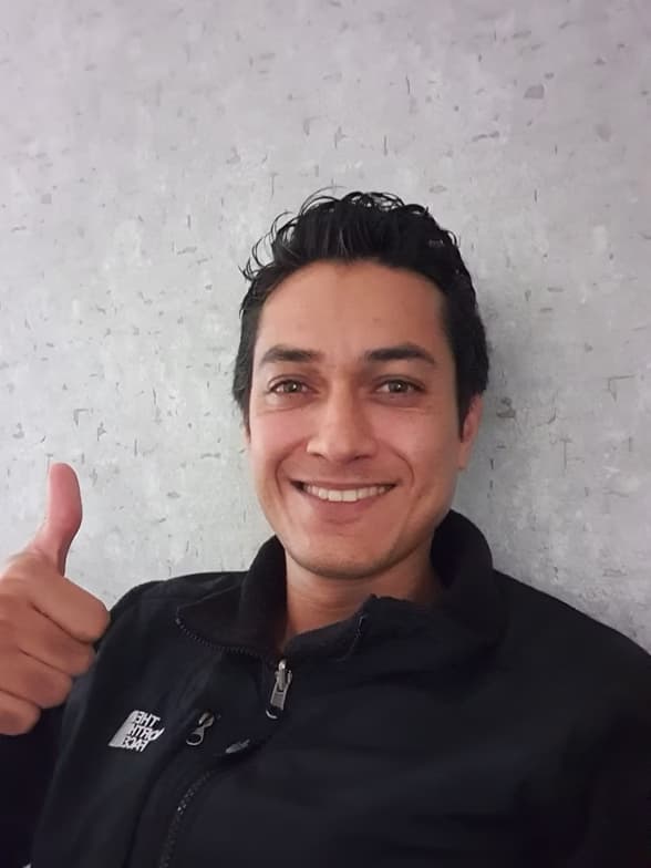 Profile photo of Louis, ESL tutor at Wiingy 