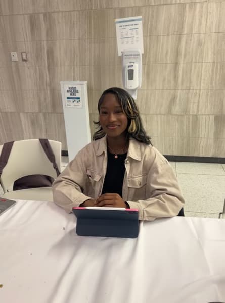 Profile photo of Stella, French tutor at Wiingy 