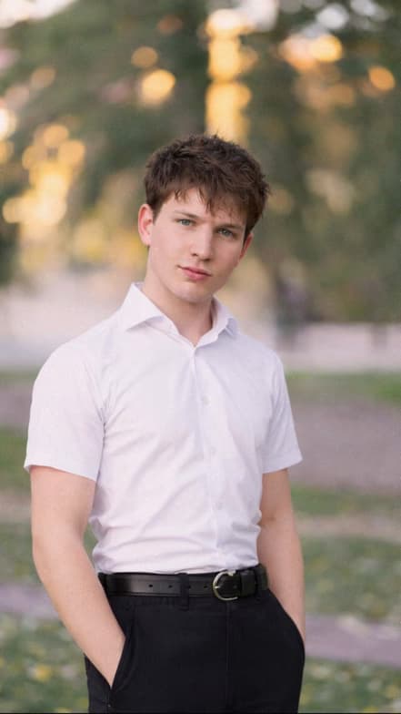 Profile photo of Donovin, Piano tutor at Wiingy 