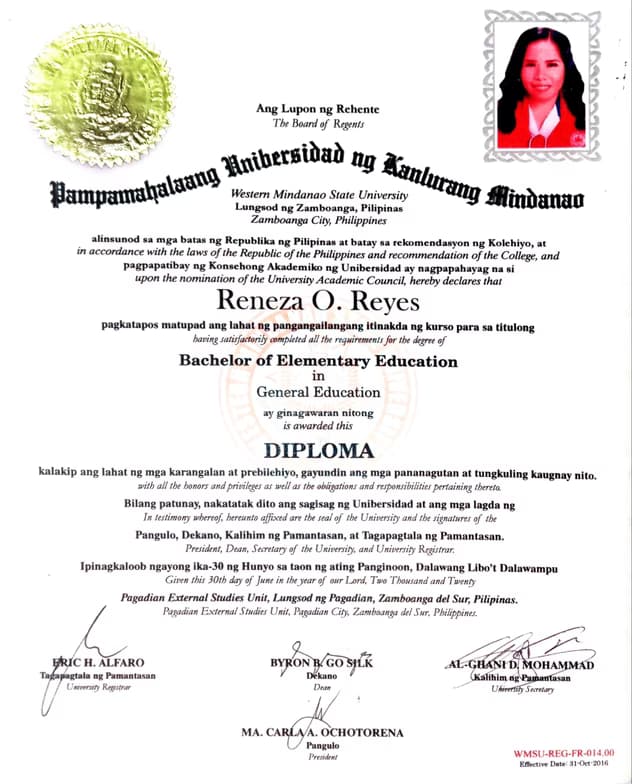 Verified degree or teaching certification of Reneza