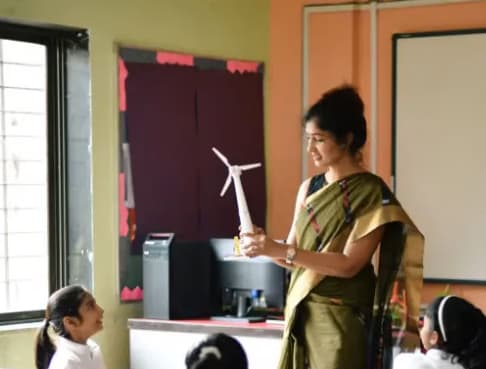 Live performance with English by Saanvi 