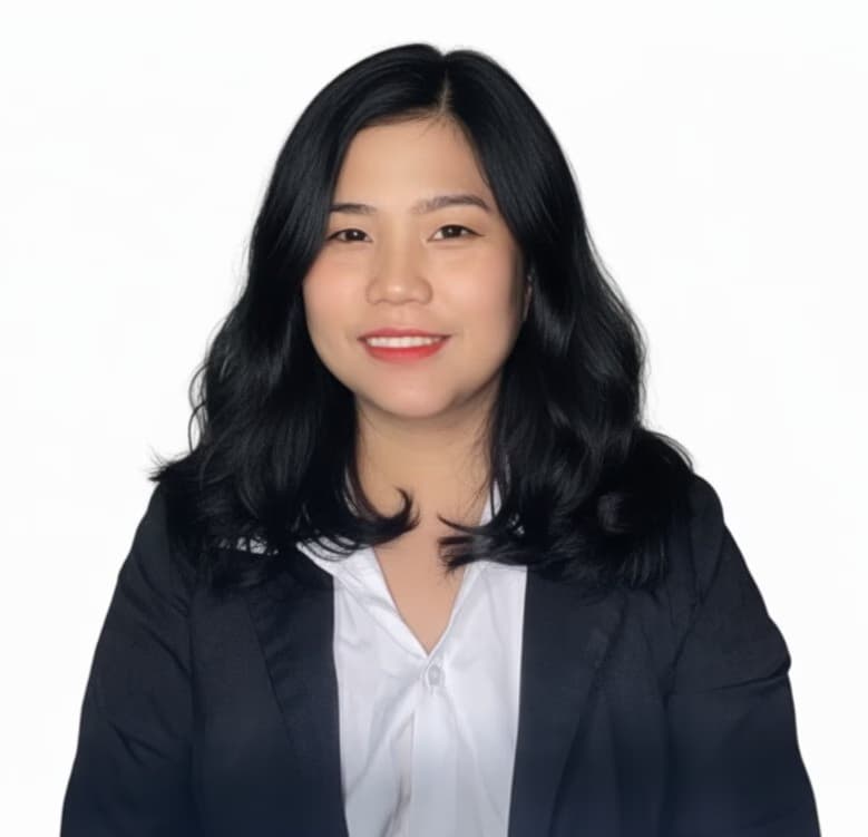 Profile photo of Ariane, English tutor at Wiingy