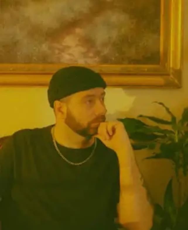 Profile photo of Gavin , Singing tutor at Wiingy 