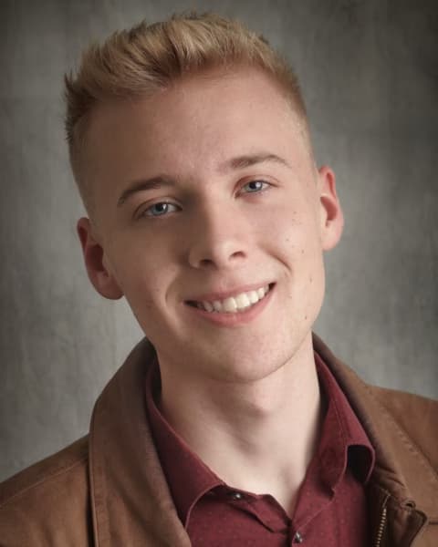 Profile photo of Alexander, Singing tutor at Wiingy 