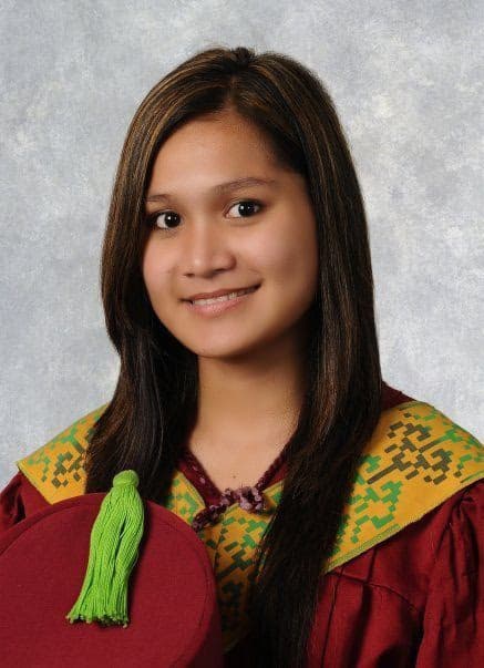 Graduation ceremony photo of STIFANNY 