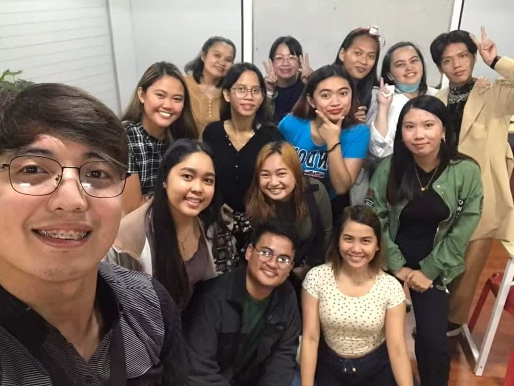 JAMES BIENJAMIN conducting a lesson