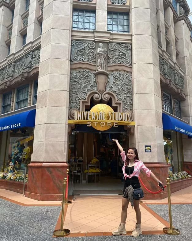 Travel snapshot of Stephanie Jean during a trip 