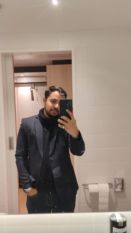 Travel snapshot of Anurag during a trip 