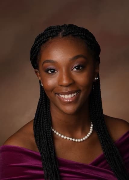 Profile photo of Charis , Singing tutor at Wiingy 