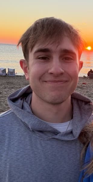 Profile photo of Mason, Engineering tutor at Wiingy 