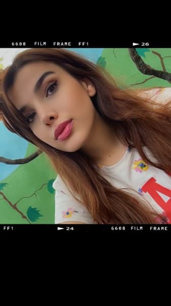 Profile photo of Farah, Piano tutor at Wiingy 