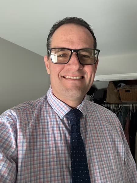 Profile photo of Jonathan, Chemistry tutor at Wiingy