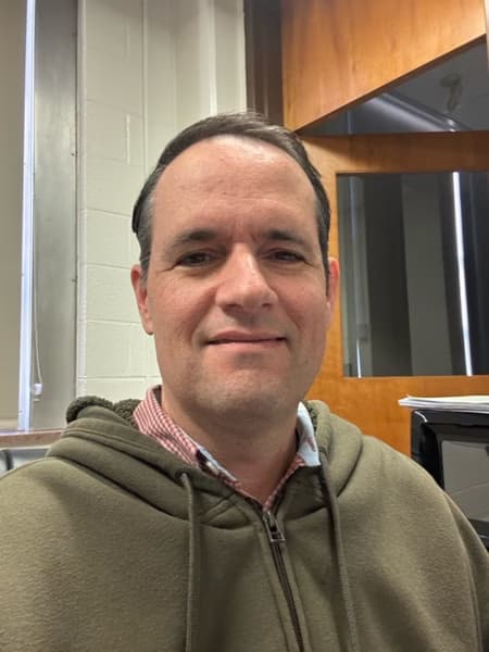 Profile photo of Jonathan, Chemistry tutor at Wiingy