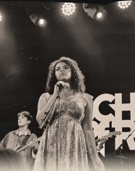 Profile photo of Isabella , Singing tutor at Wiingy 