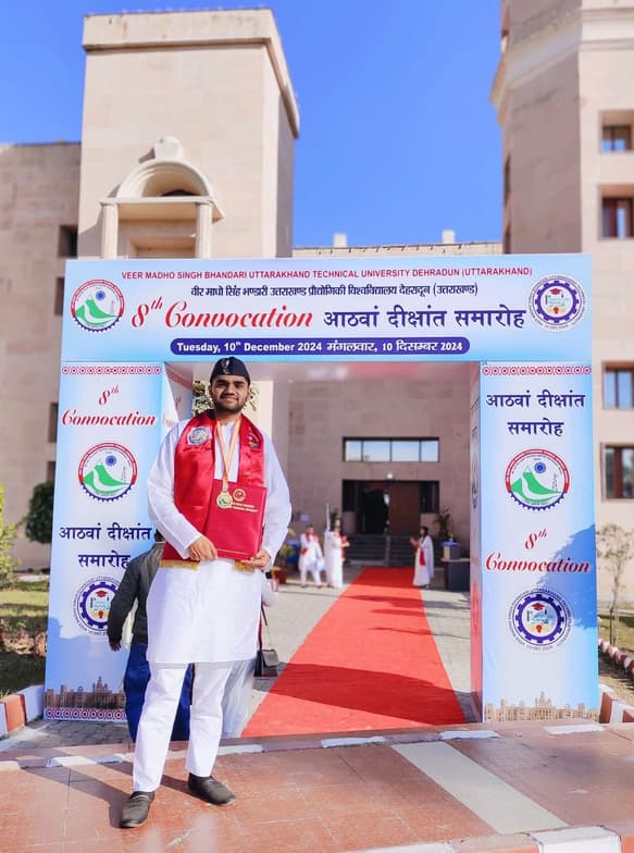 Graduation ceremony photo of Ekansh 