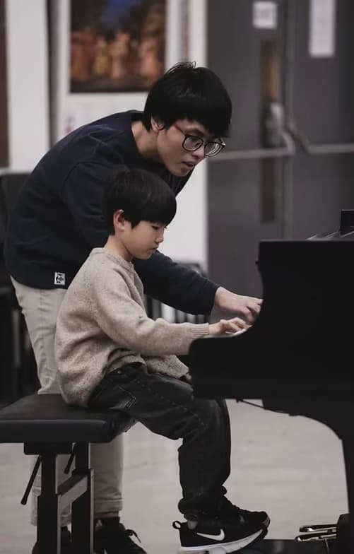 Anson conducting a lesson 