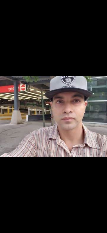 Profile photo of Umar , Chemistry tutor at Wiingy 