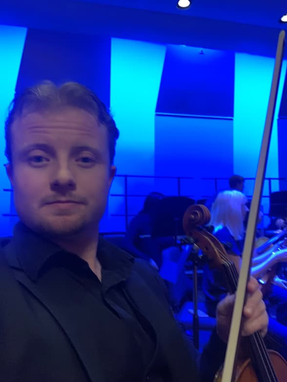 Profile photo of Matthew, Violin tutor at Wiingy 