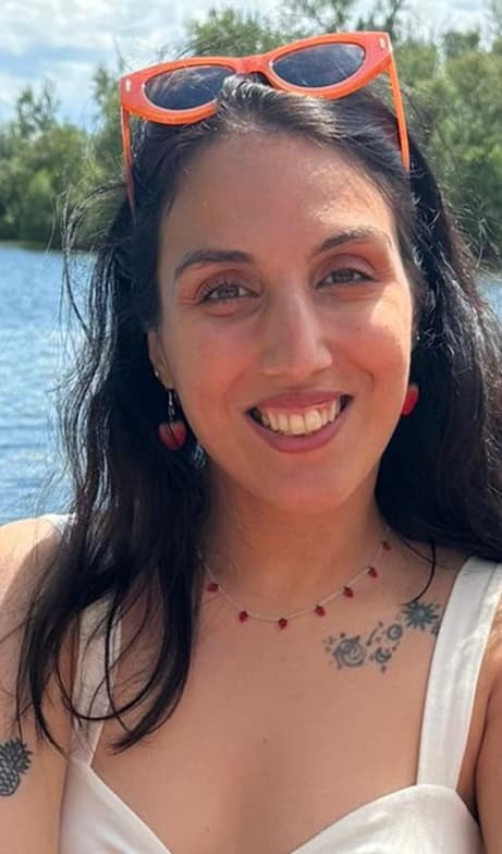 Profile photo of GIZEM, English tutor at Wiingy 