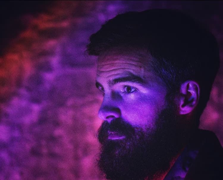 Profile photo of Chris , Guitar tutor at Wiingy 