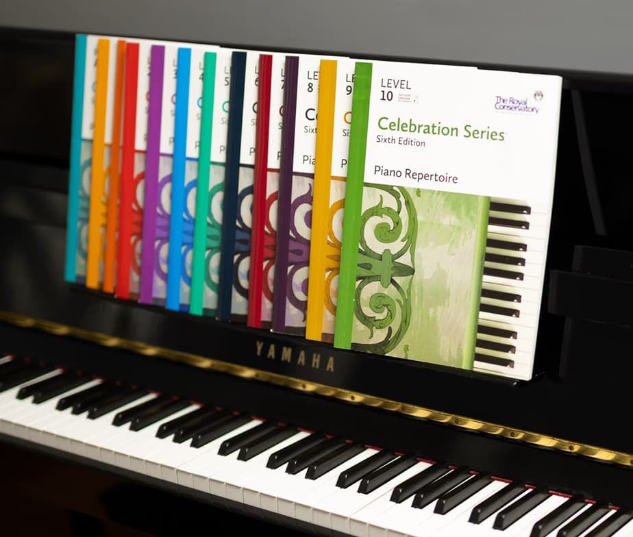 Piano learning materials by Chanel 