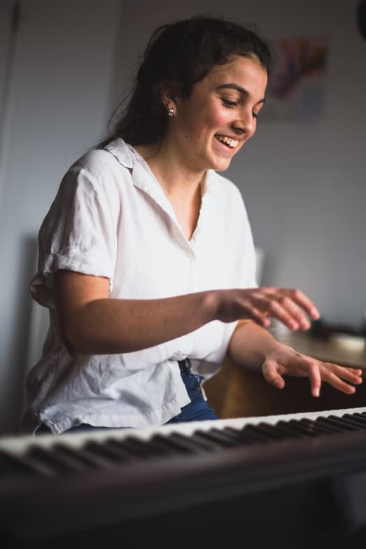Profile photo of Christine , Piano tutor at Wiingy 