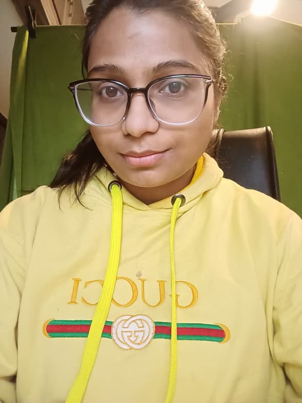 Profile photo of Namita, Economics tutor at Wiingy 