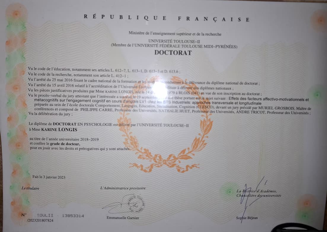 Verified degree or teaching certification of Karine 