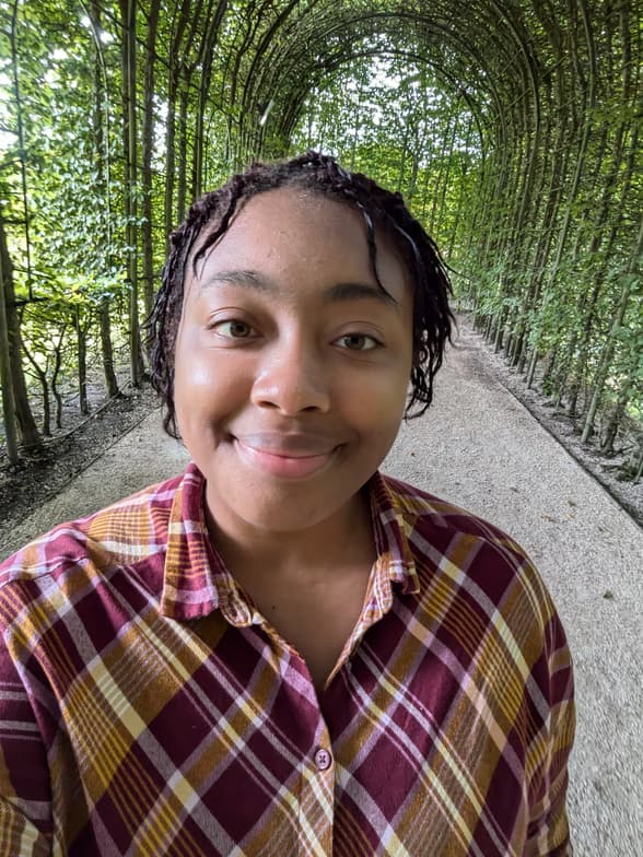 Profile photo of Sianne , English tutor at Wiingy 