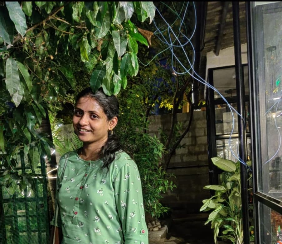 Profile photo of Gayathri , Economics tutor at Wiingy