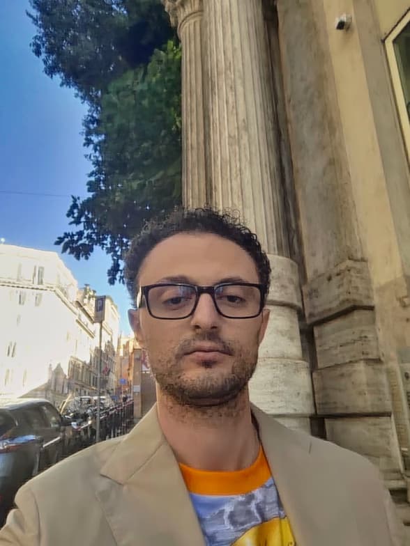 Profile photo of Zachary , Yoga tutor at Wiingy 