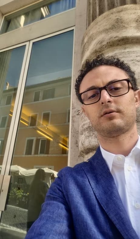 Profile photo of Zachary , Yoga tutor at Wiingy 