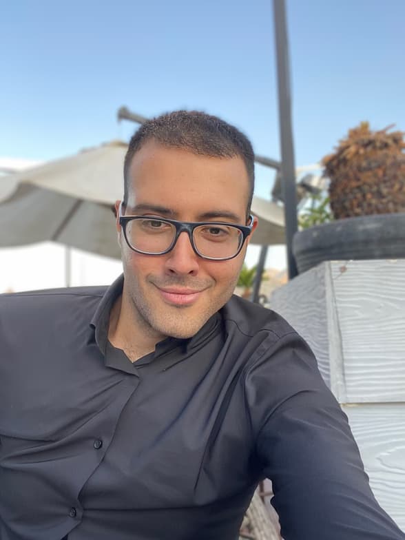 Profile photo of Farid, Singing tutor at Wiingy 