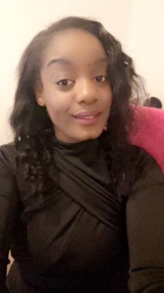 Profile photo of Marie-Abel, Economics tutor at Wiingy 